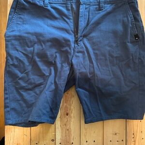 Men's Blue Casual Shorts - 32 Waist, 8”